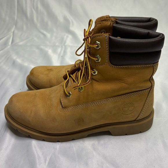 Timberland Womens 9 Classic Premium Waterproof Leather Boots Wheat Nubuck 6 Inch - Picture 3 of 10